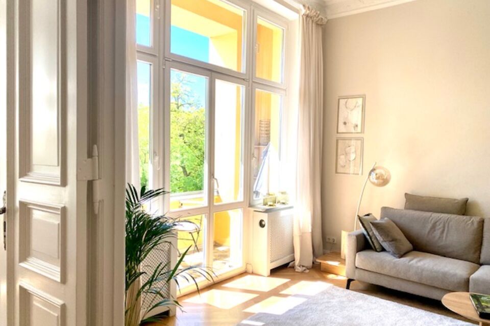 Furnished apartment, living room with balcony access in Berlin Prenzlauer Berg