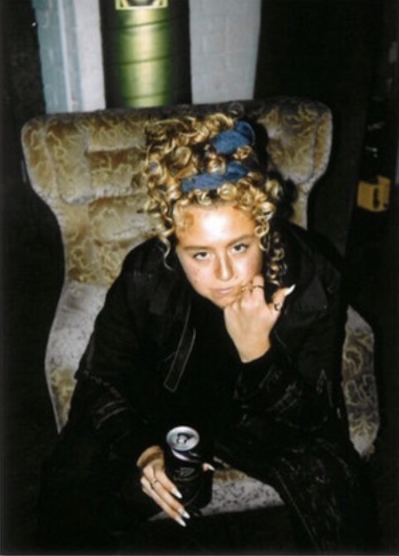 Eva Bee