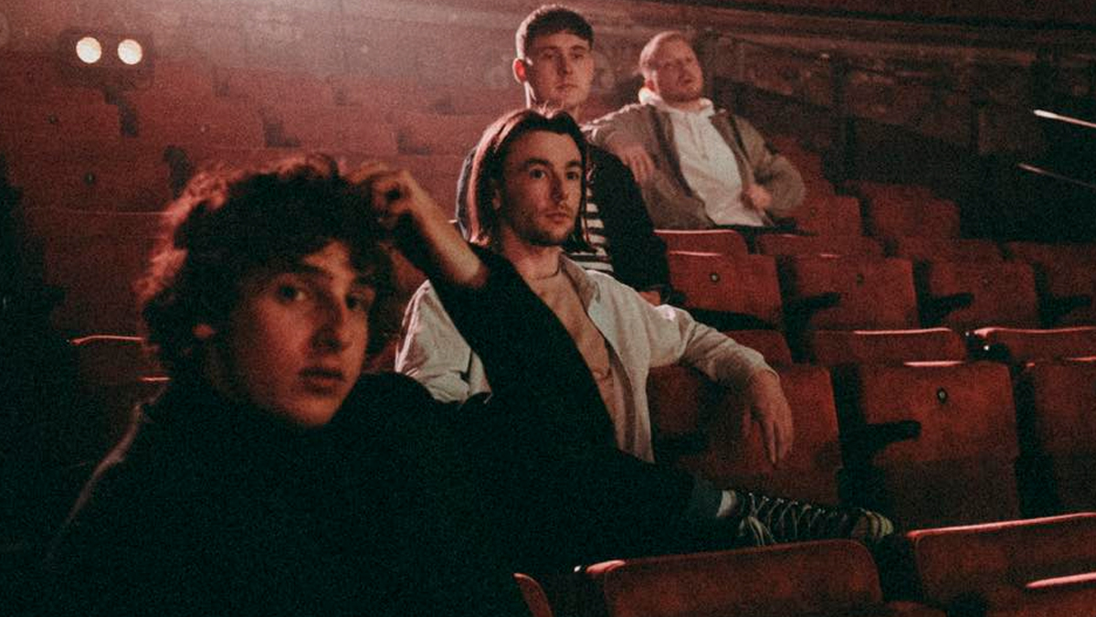 Single Review: The Snuts – Somebody Loves You