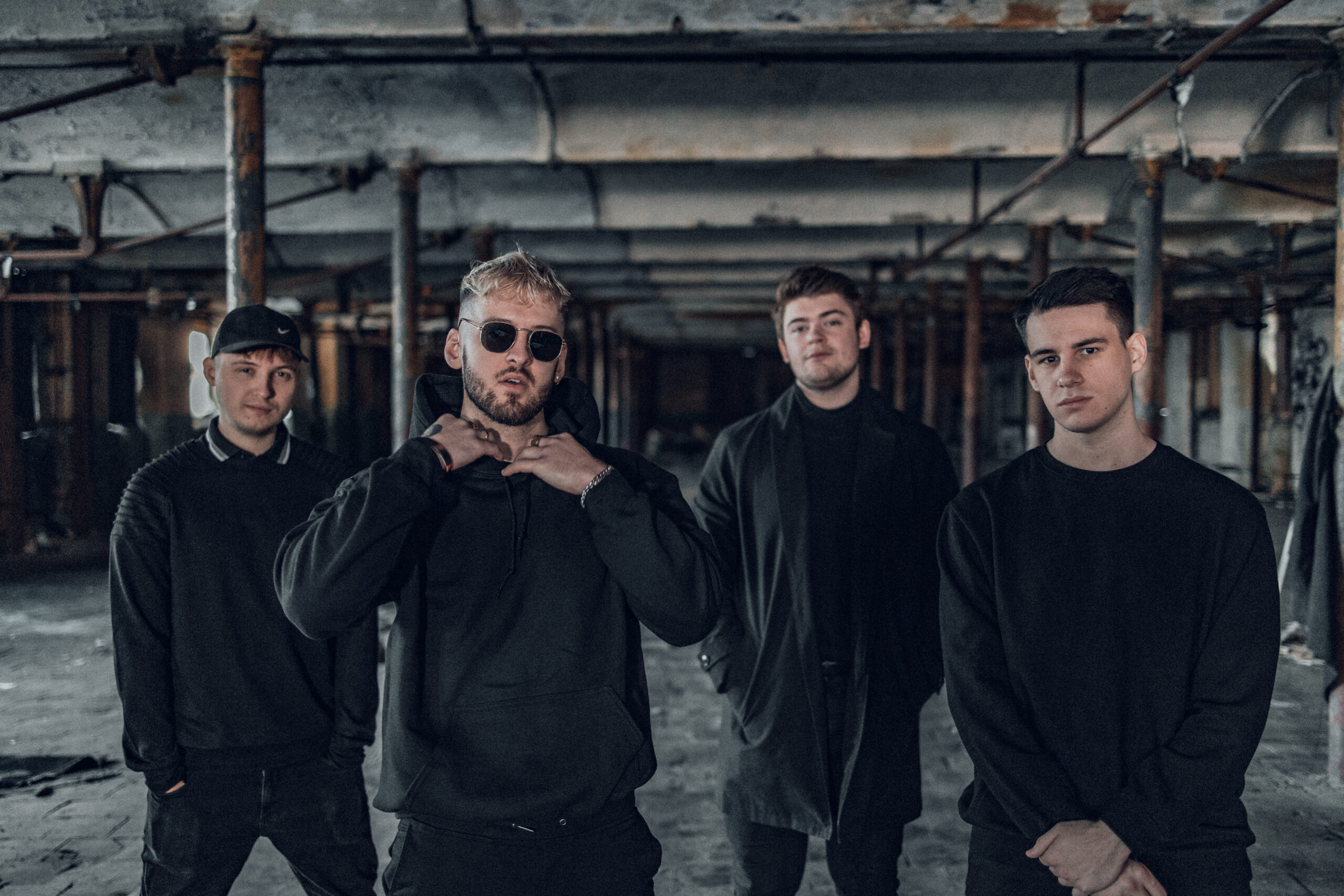 Track Of The Day: UNO MAS – Glue