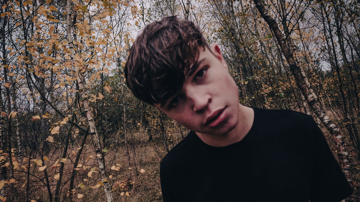 Single Review: Tom A. Smith – Dragonfly