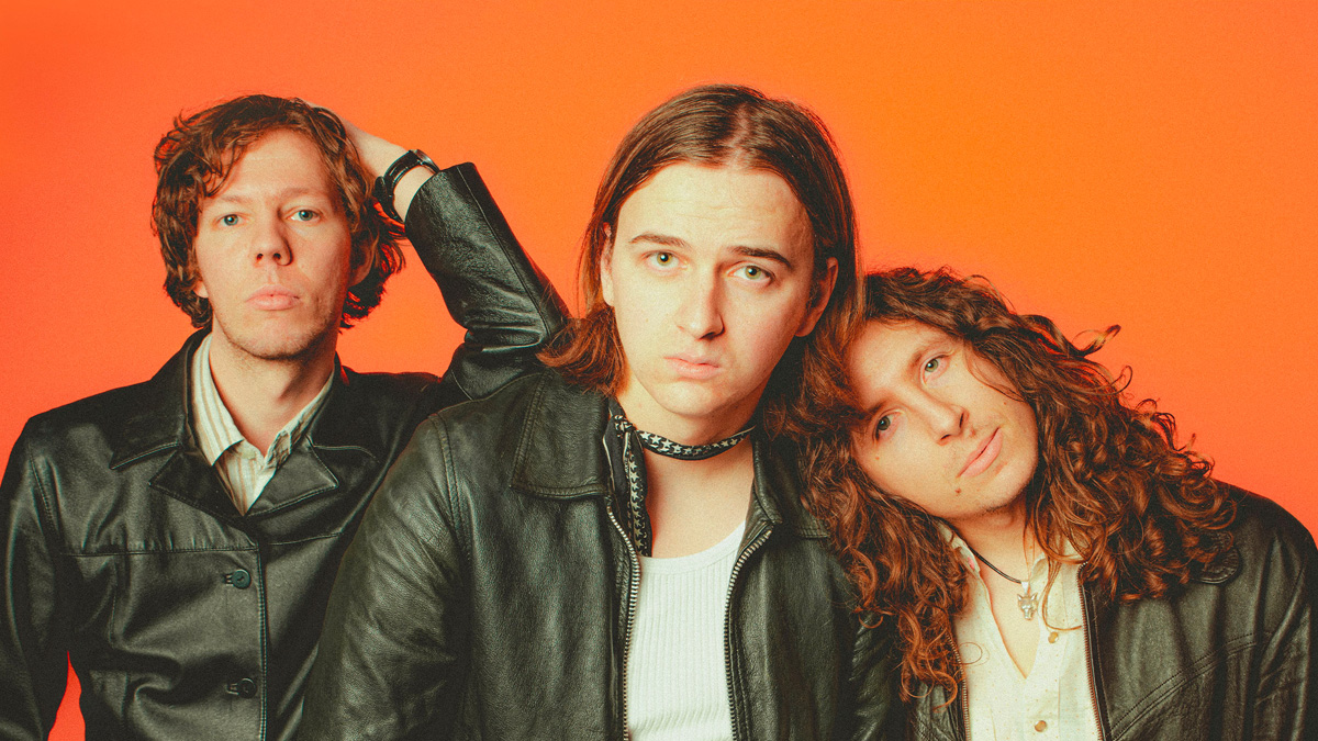 EP Review: The Howlers – Further Down The Line