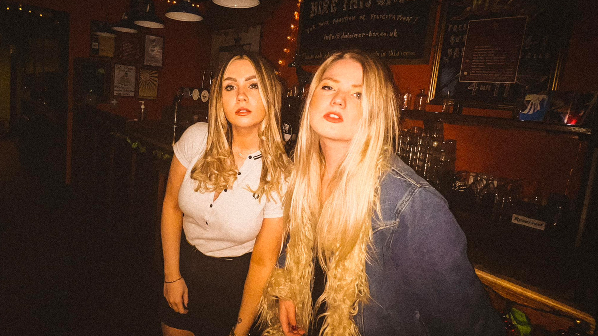 Single Review: Dirty Blonde – Come Over