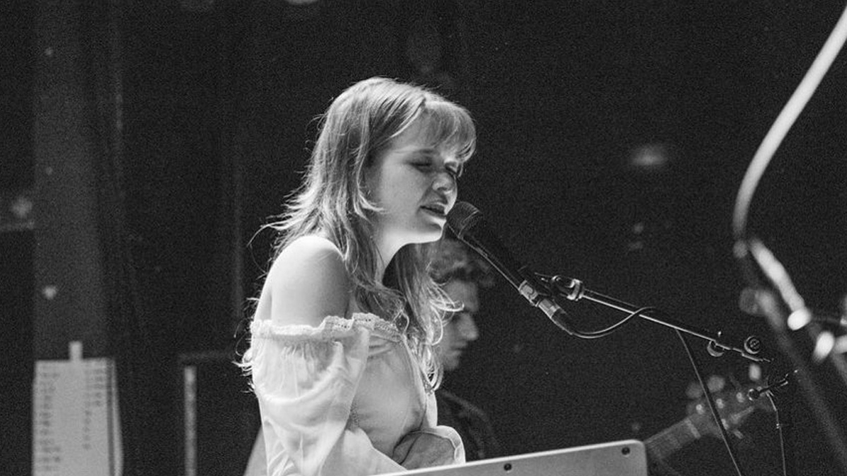 Single Review: May Payne – I Hate It When You Touch Me