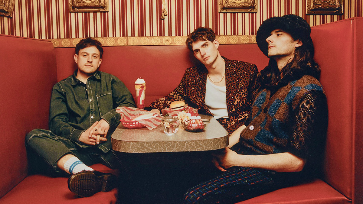 Single Review: Cassia – High Tones 