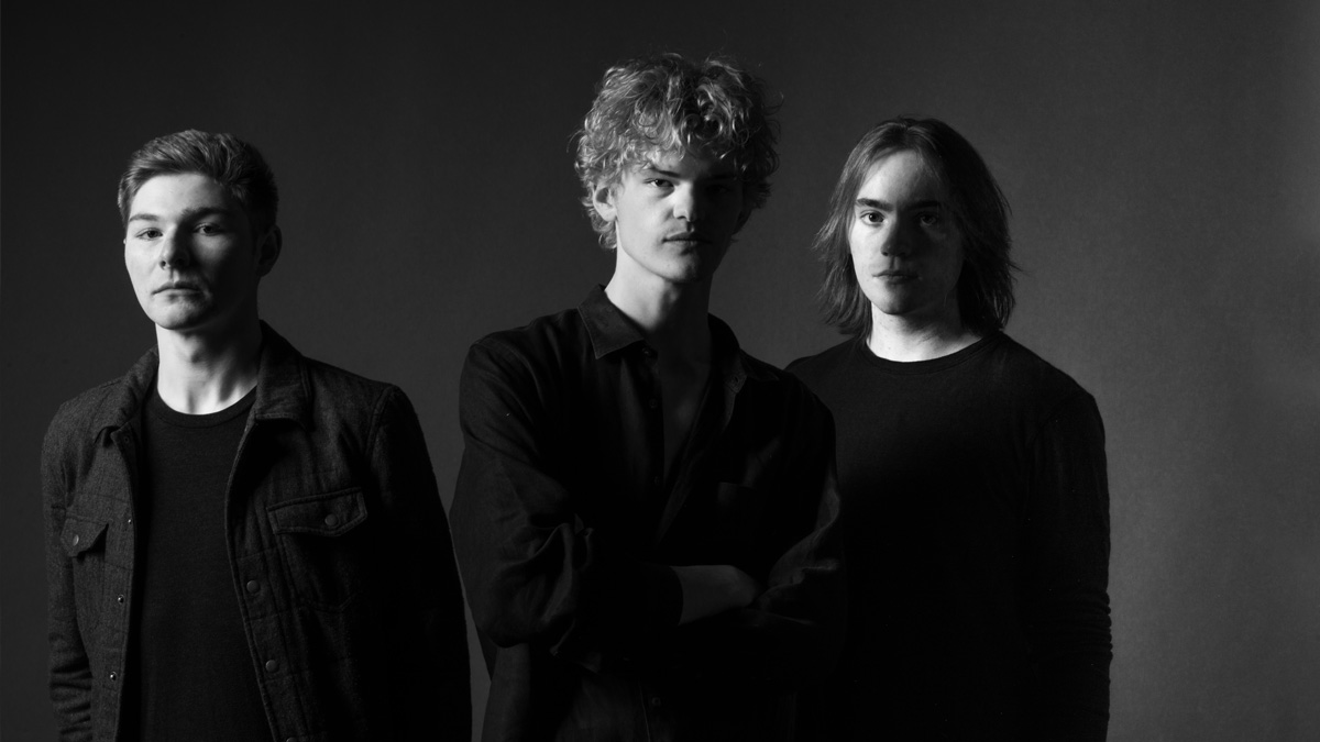Album Review: No Signal – Distorted Reality
