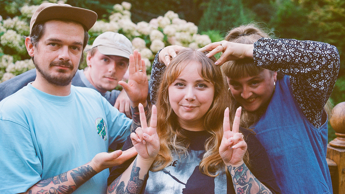 Single Review: PARCS – Wait!