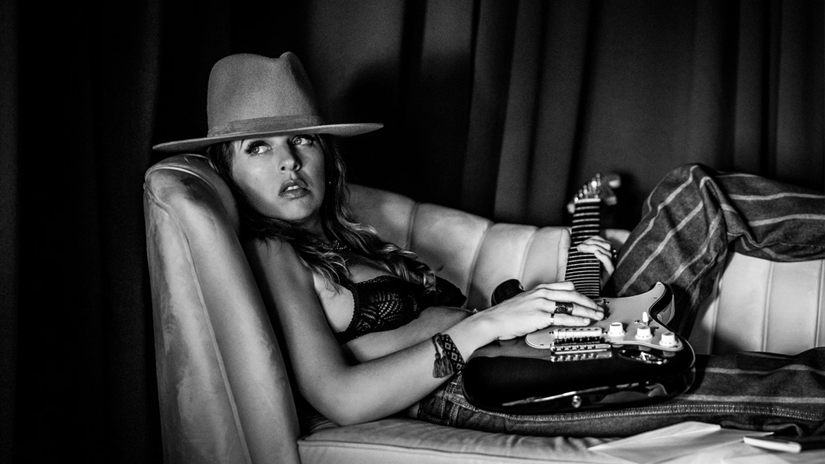 Album Review: ZZ Ward – Dirty Shine