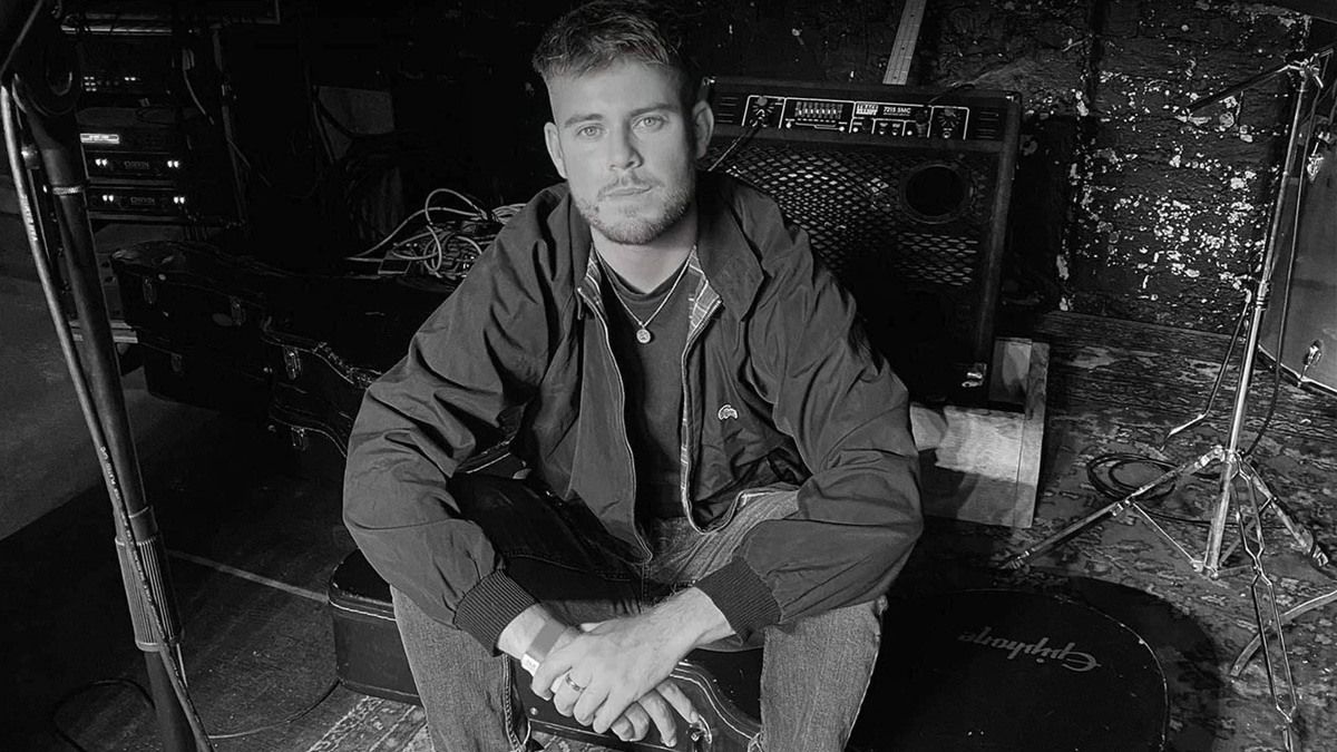 Single Review: Daz Cadwallander – Do I Wanna Leave