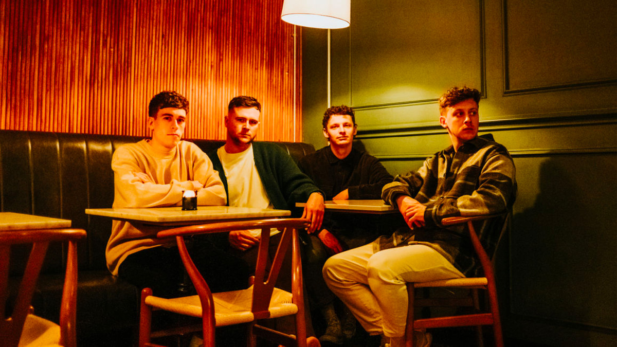 Single Review: Corella – Head Underwater