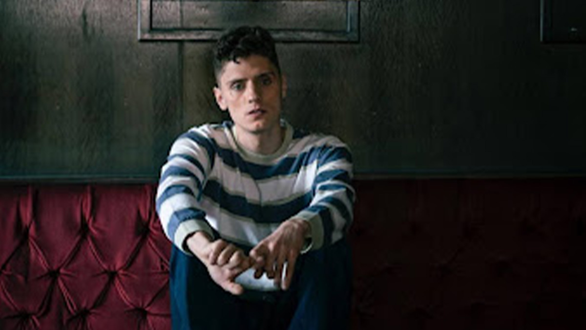 Single Review: Oli Barton – It’s Over Now
