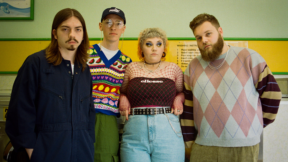 Single Review: Paint Me In Colour – Pick Me Up