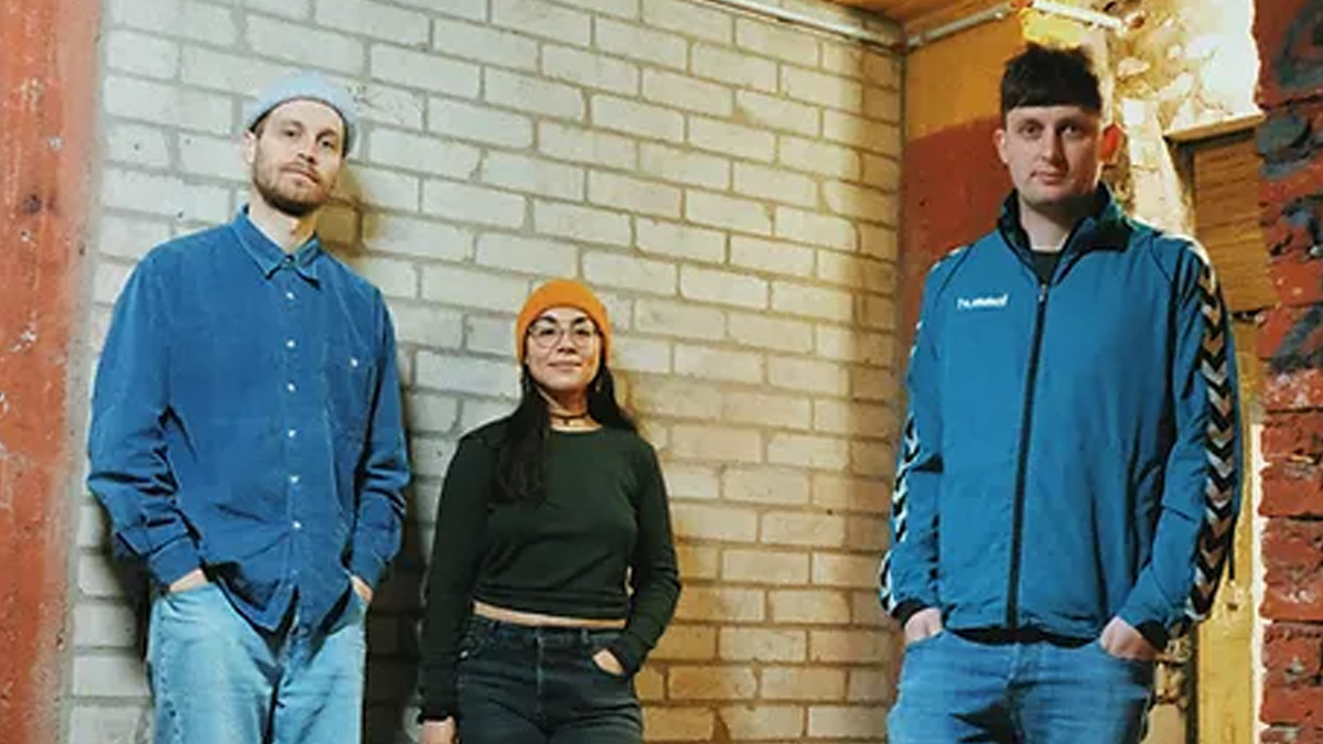 Single Review: Take Effect – Stellar