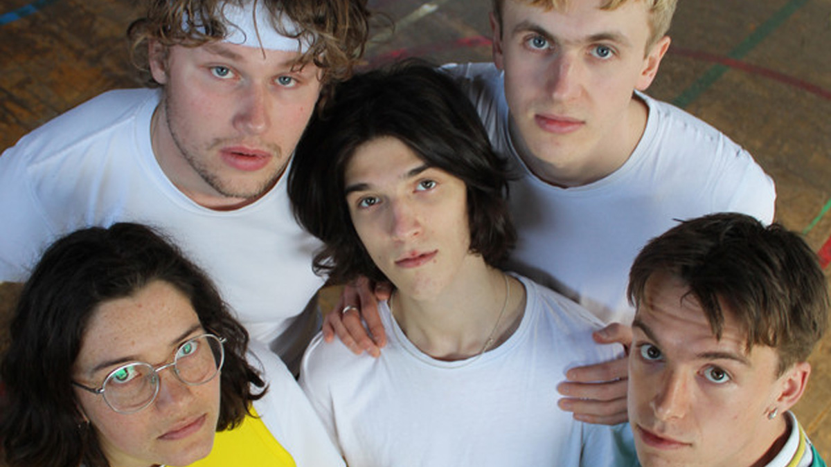 Single Review: Welly – Shopping