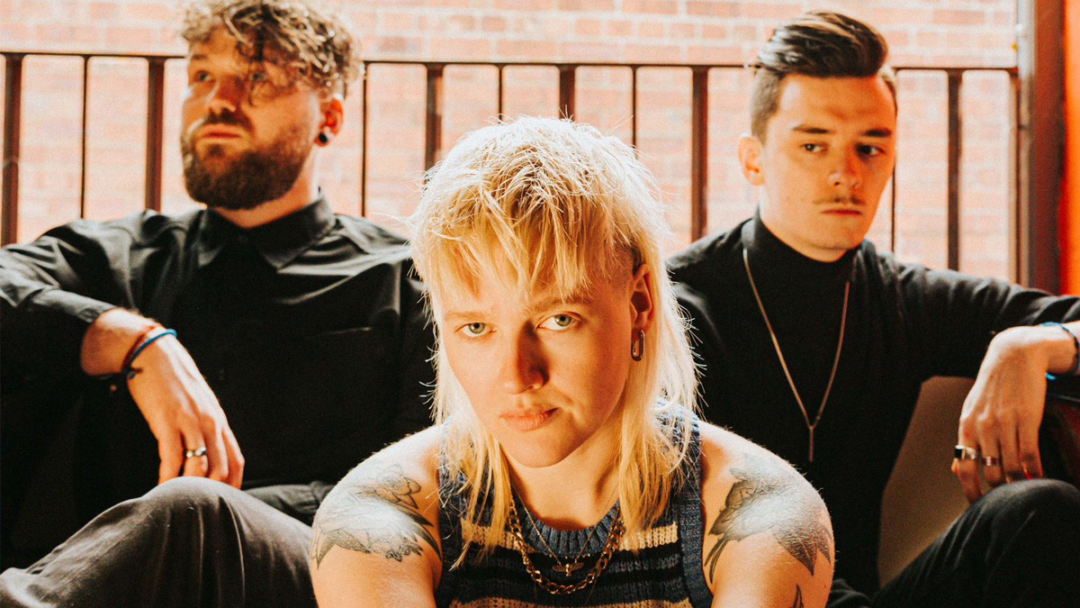 Single Review: Queen Cult – Stop Calling