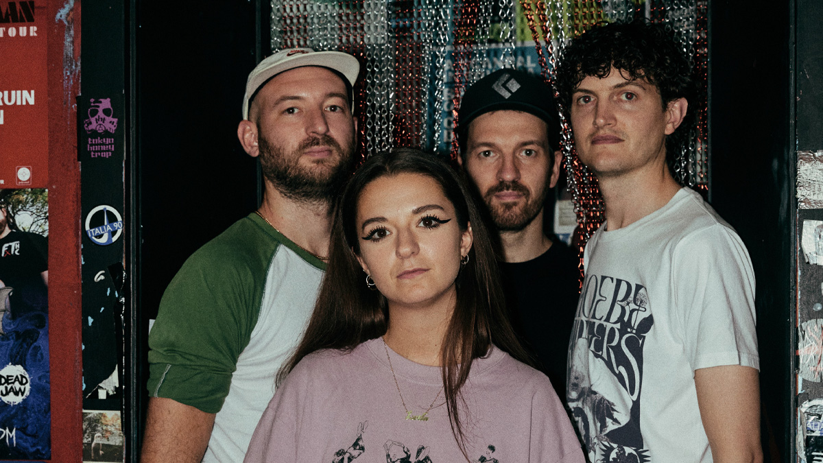 Single Review: Shrimp Eyes – Fiction