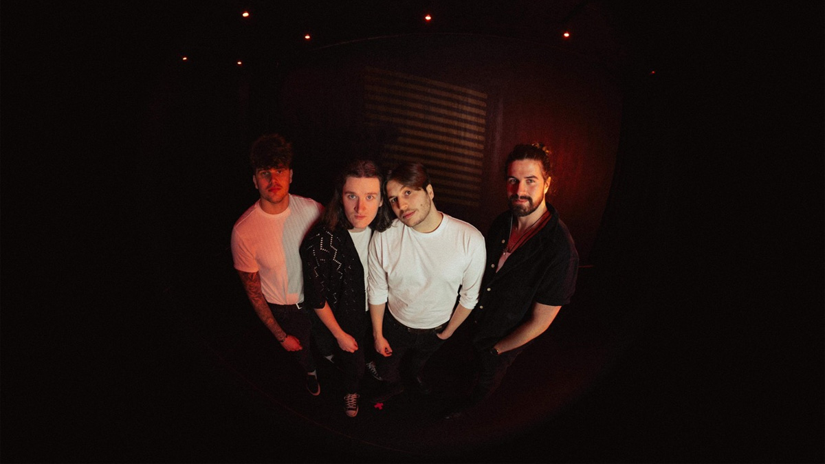 Single Review: Haytor – The Headlines