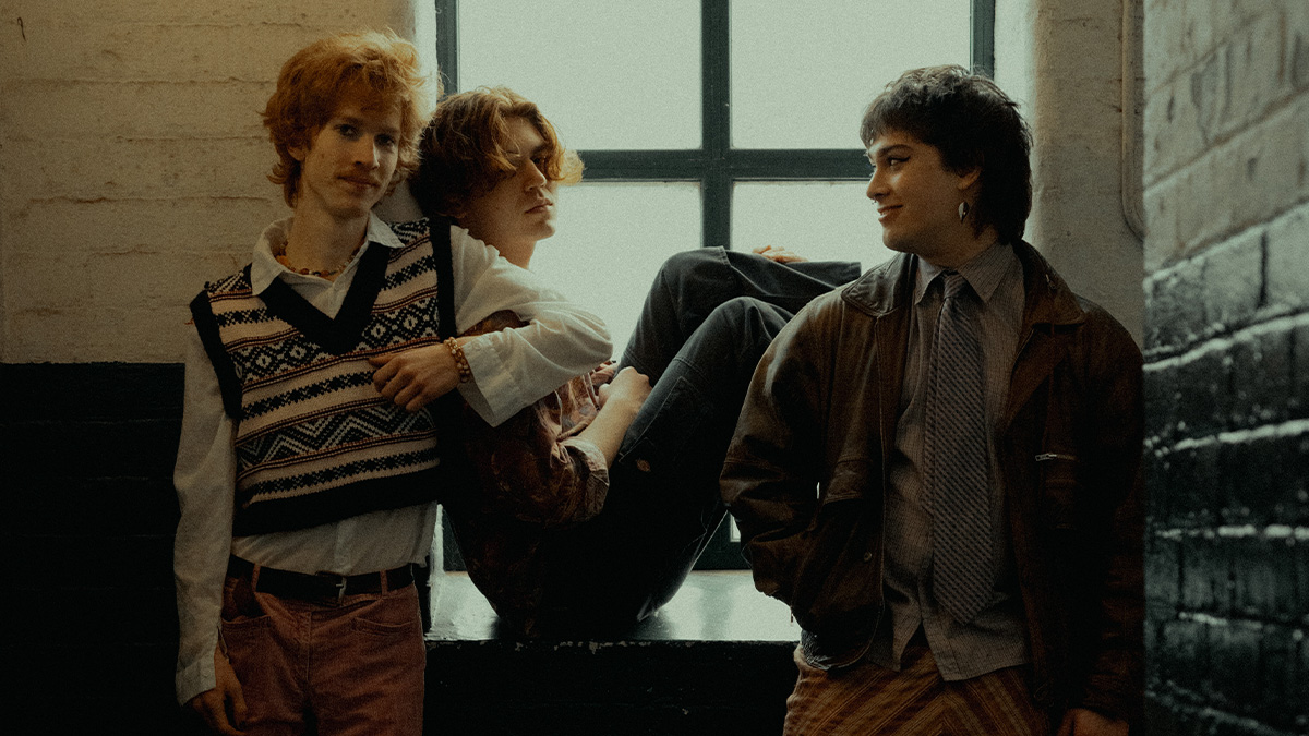 Single Review: Vacant Weekend – The Windowsill