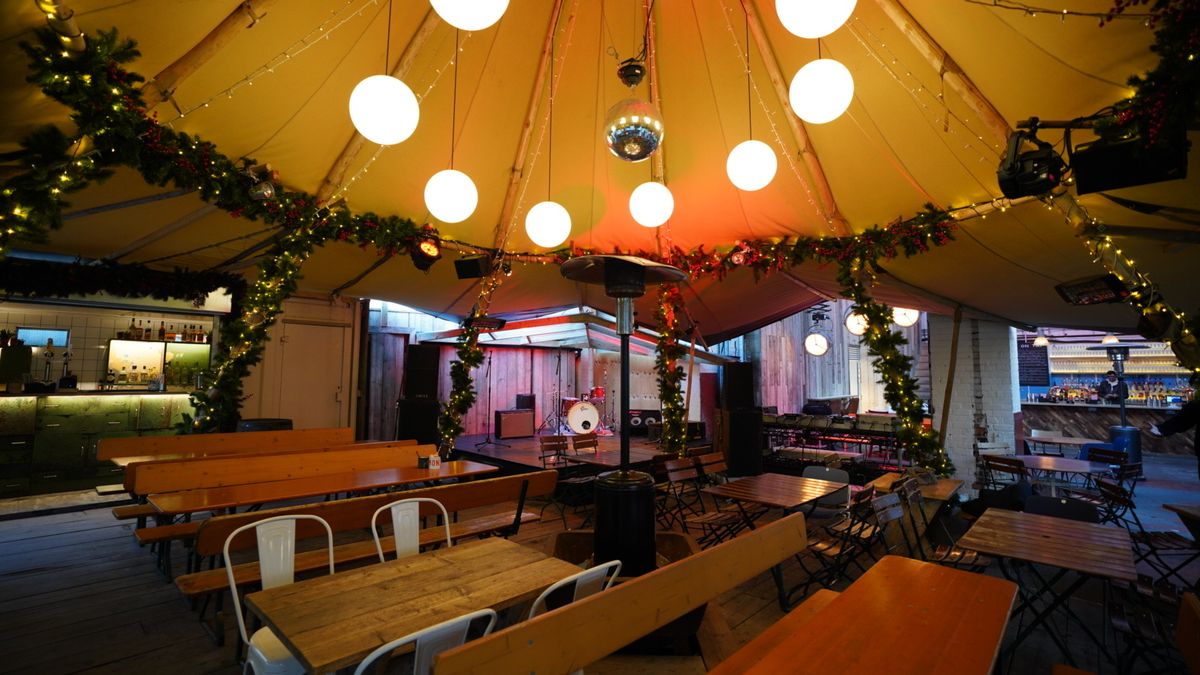 Moovin-In – Festive FREE PARTY at Ramona