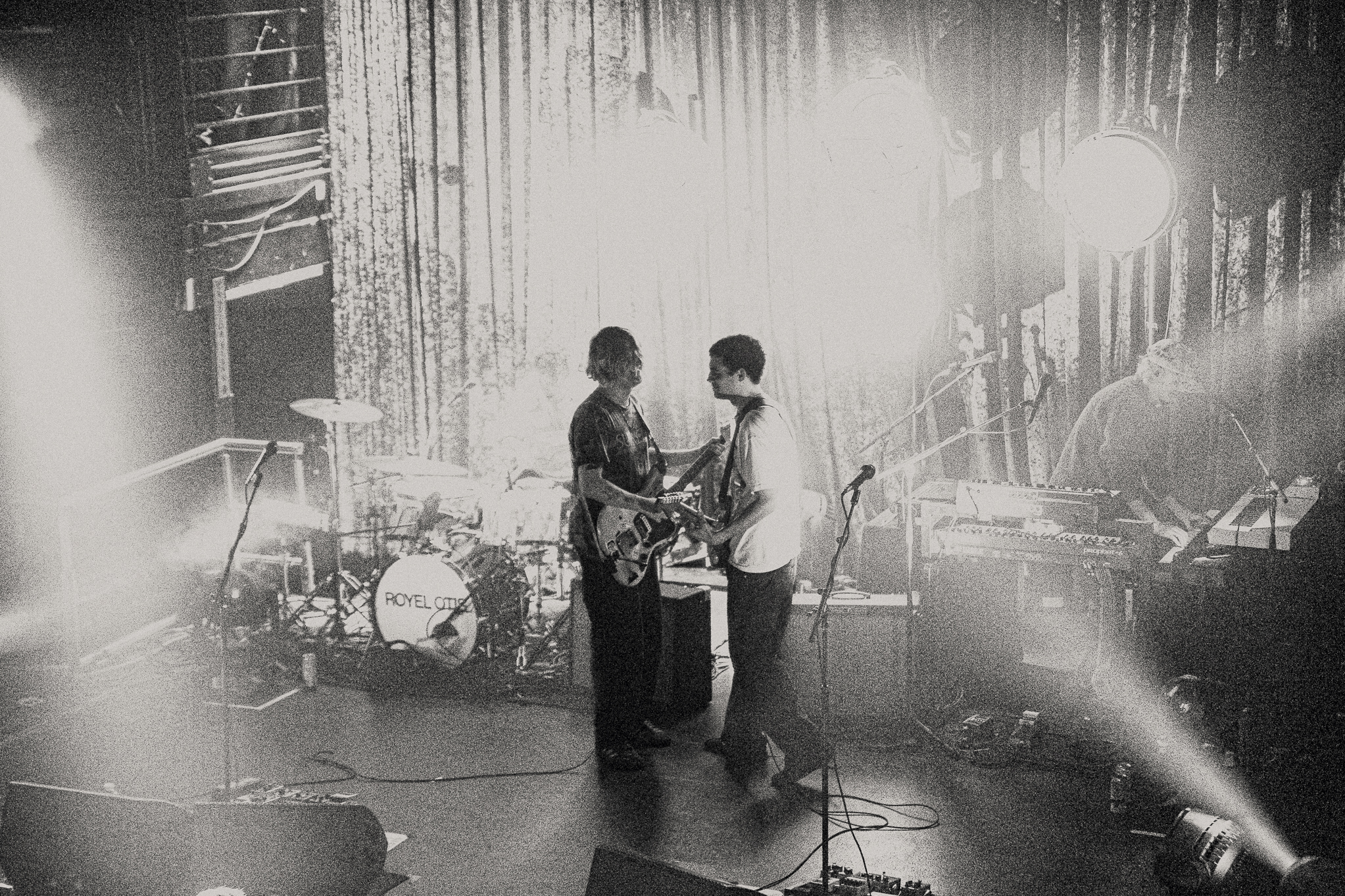 Royel Otis @ The Academy, Dublin – Mastering The Art Of Reinvention