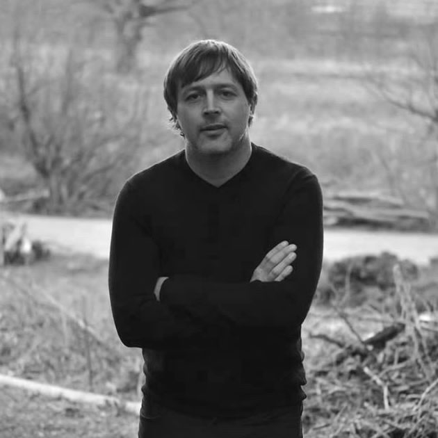 A chat with…Grimes Adhesif