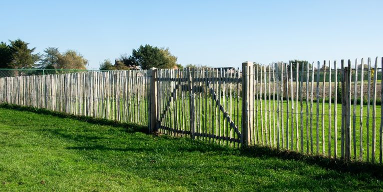 2024 06 VARIA HOUTLAND KASTANJE omheinig poort DSC 0166 copy