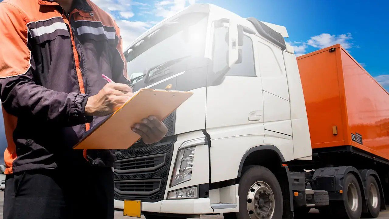 Kuorma-autonkuljettaja maanrakennustehtäviin - tule osaksi huippujoukkuettamme!