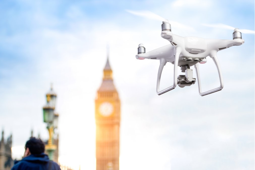 Dronebill