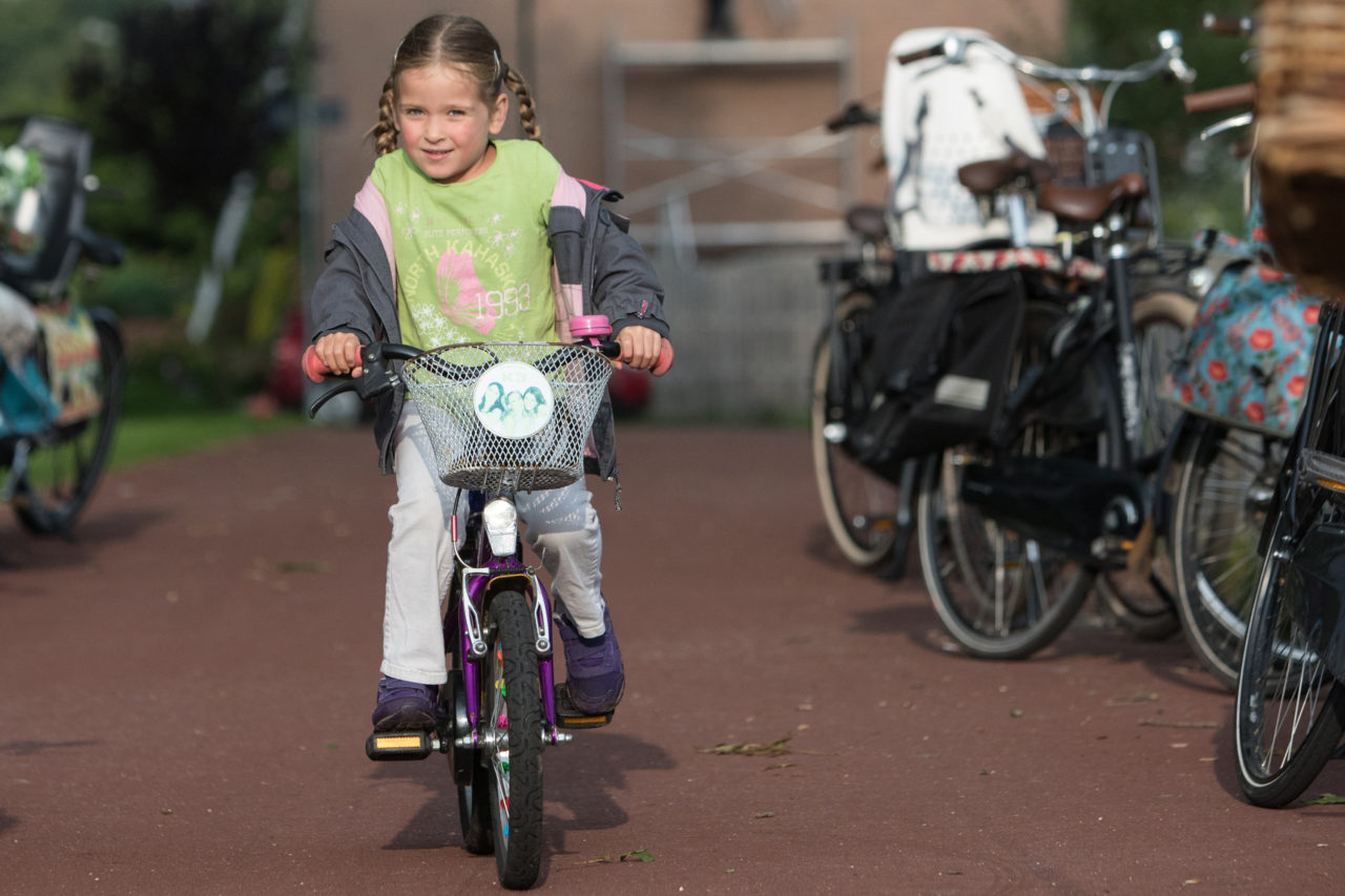 fietsende_schoolkind_landing