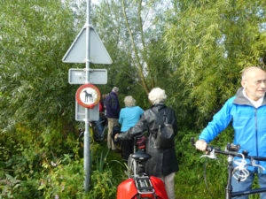035-op-weg-naar-het-pontje-dat-er-niet-meer-is
