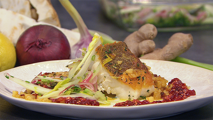 Gebratener Skrei mit Sellerie und Preiselbeeren