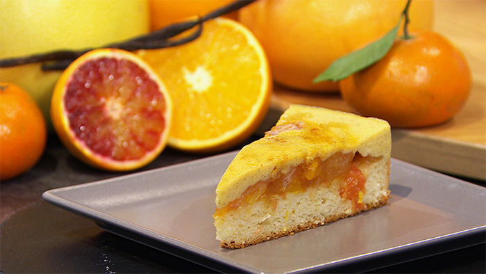 Vanilletorte mit Zitrusfrucht-Füllung