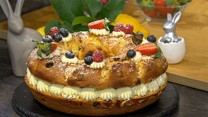 Gefüllter Osterfladenkranz/BR