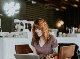 Bei der Bewerbung für ein Praktikum gibt es einiges zu beachten. | Foto: Brooke Cagle/Unsplash.com