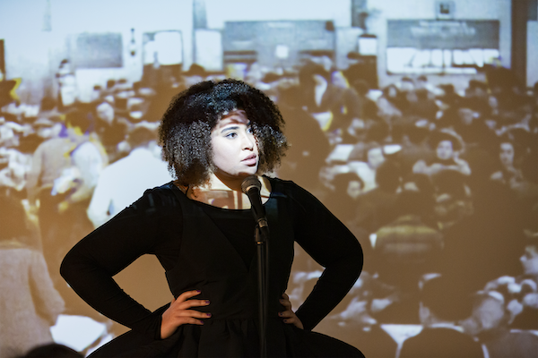 Junges Schauspiel Frankfurt: Am Leben bleiben