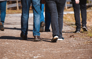 Spazieren Beine gehen. Foto: distelAPPArath/Pixabay