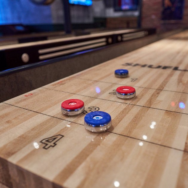Shuffleboard Mall of the Netherlands... O'Learys Netherlands