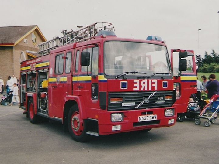 Oxfordshire Volvo FL6/Excalibur