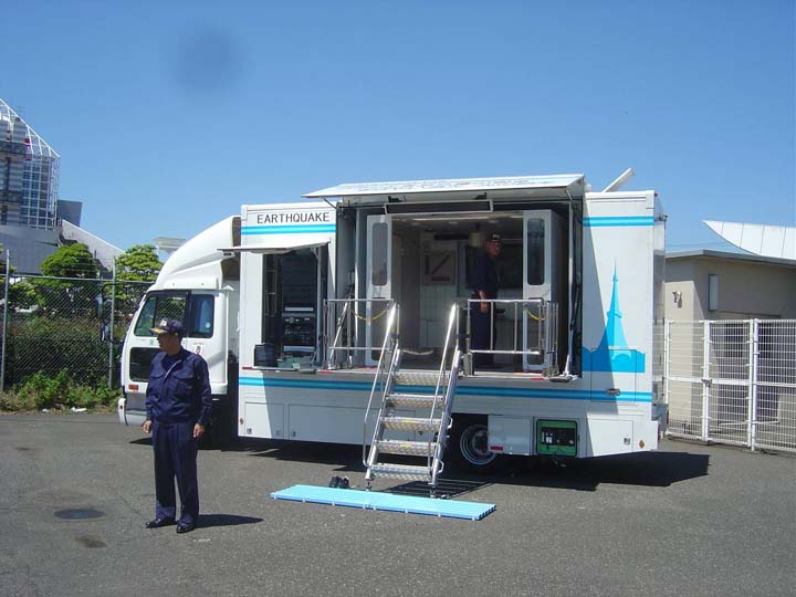 Tokyo Fire Department  Nissan Basis Van 