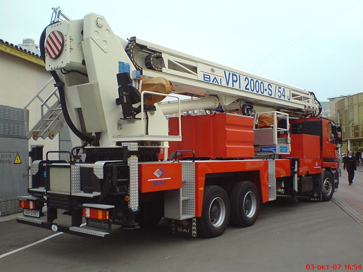 Aerial platform - VPI 2000S/54J at Kiev