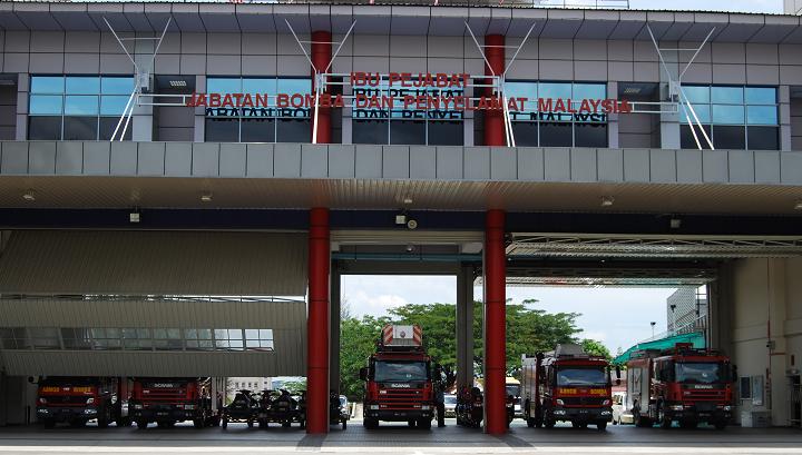 Malaysian Fire & Rescue HQ Line Up.