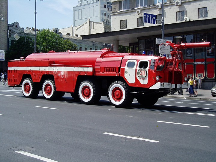 Air Crash Tender - AA-60 (7310) model 160.01