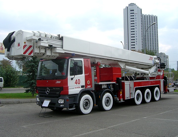Aerial platform - Bronto Skylift F90HLA
