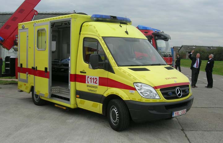 Brandweer Turnhout Ambulance Mercedes 