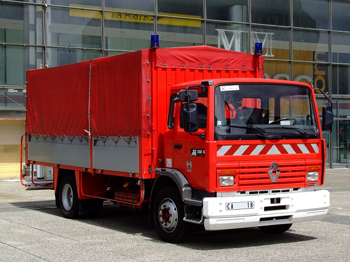 Sapeurs Pompiers de Paris Renault M150  