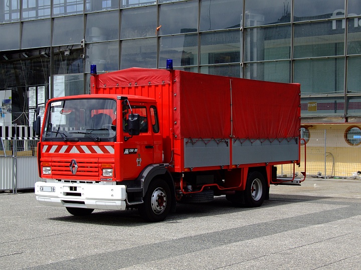 Sapeurs Pompiers de Paris Renault M150 