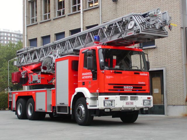 Brandweer Antwerpen Iveco Magirus DL 50