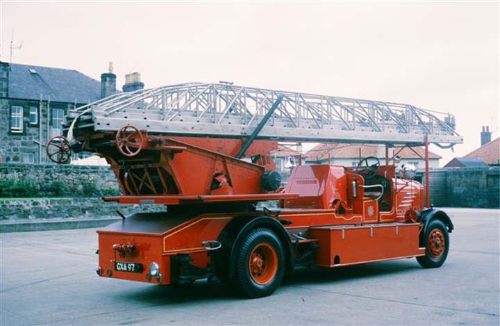 GXA 97  MERRYWEATHER DENNIS rear