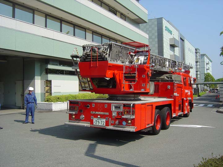 Tokyo FD TL Hino Morita Turntable Ladder