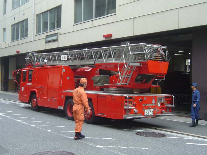 Tokyo FD Hino Morita 40m Ladder Kyobashi FS